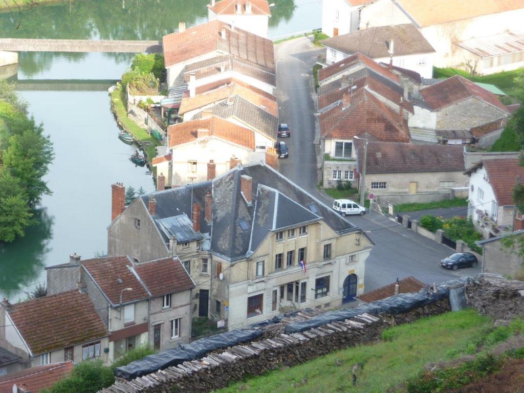 D'hotes Notre Paradis Bed & Breakfast Dun-sur-Meuse