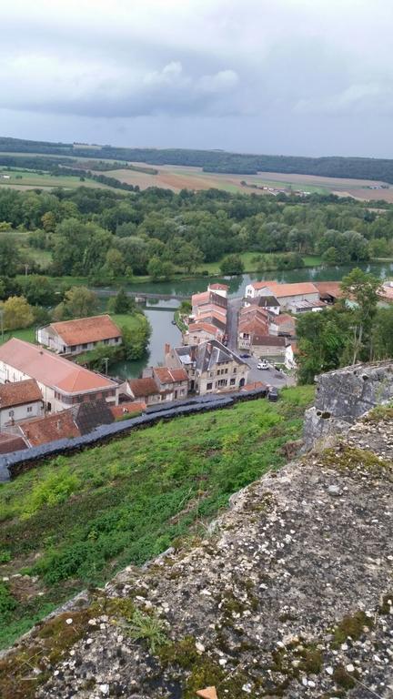 Bed & Breakfast Chambres D'hotes Notre Paradis Dun-sur-Meuse